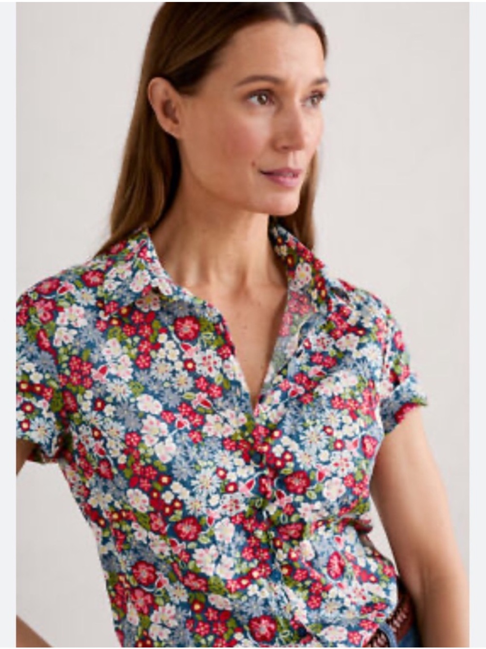 NWT Amy Kuschel Floral Button Down Short Sleeve Cotton Blouse Sixe XS.